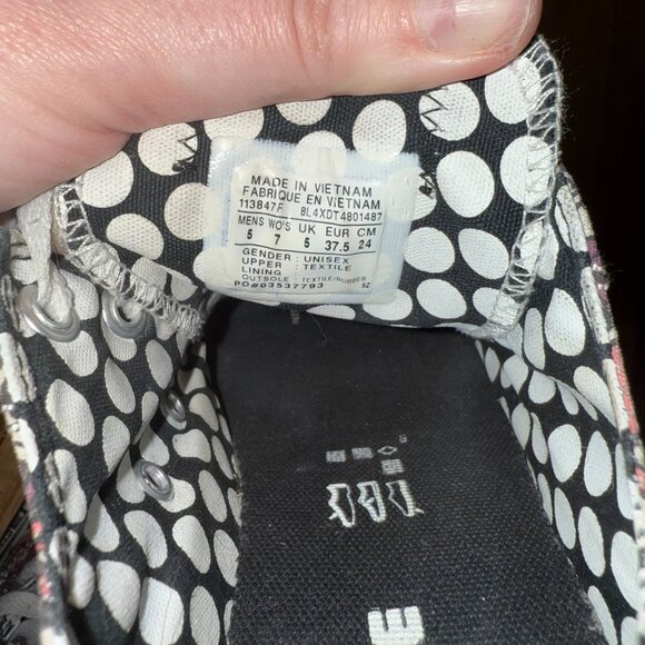 Converse Low Tops Chuck Taylor All Stars Comic Strip Unisex Mens 5, Women's 7 - Picture 9 of 9